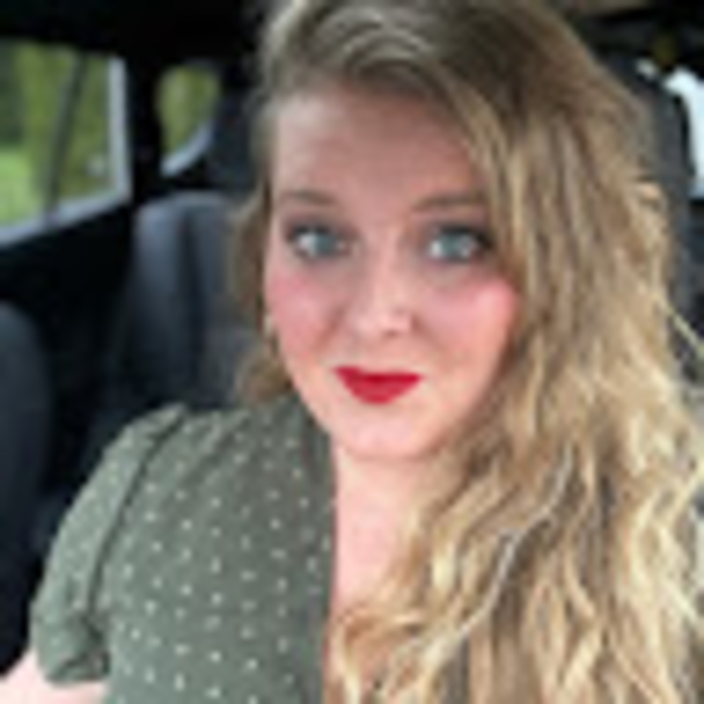 Meet your Posher, Savannah